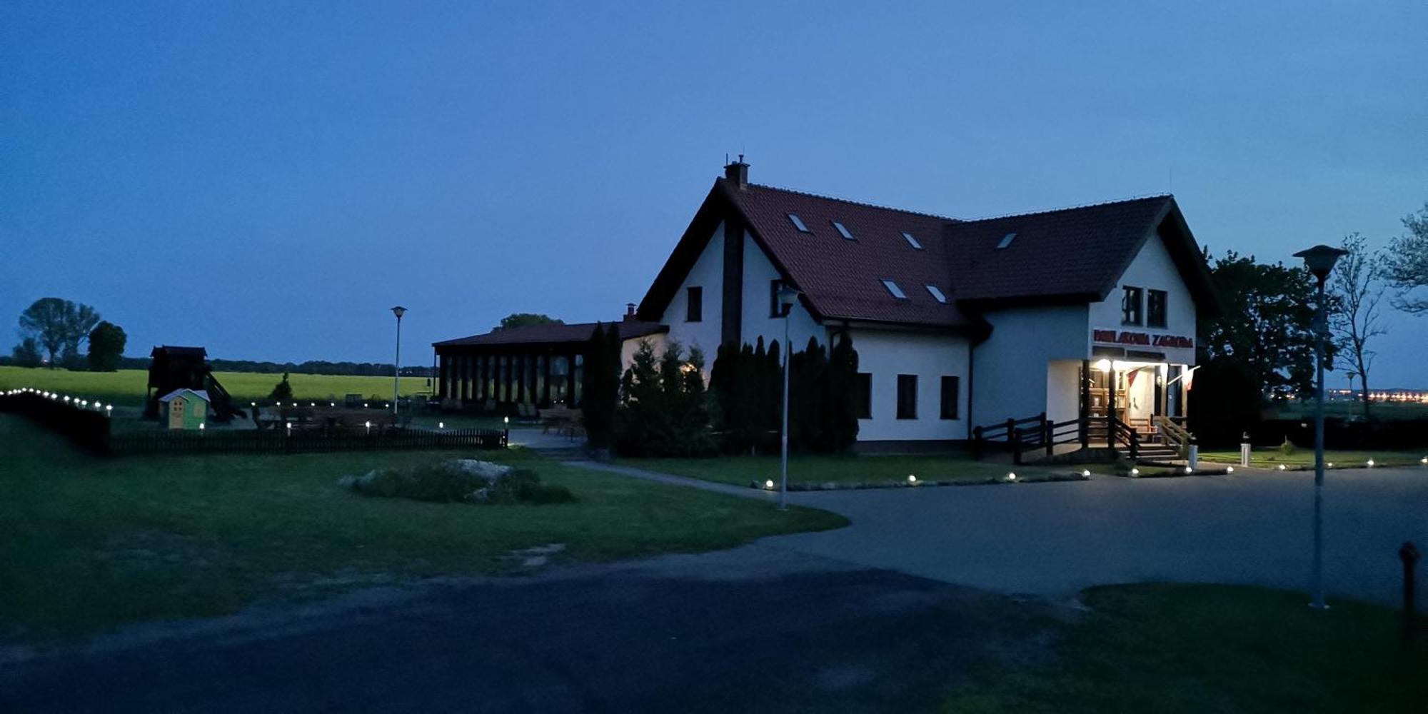Pawlakowa Zagroda Hotel Grabiny-Zameczek Exterior foto