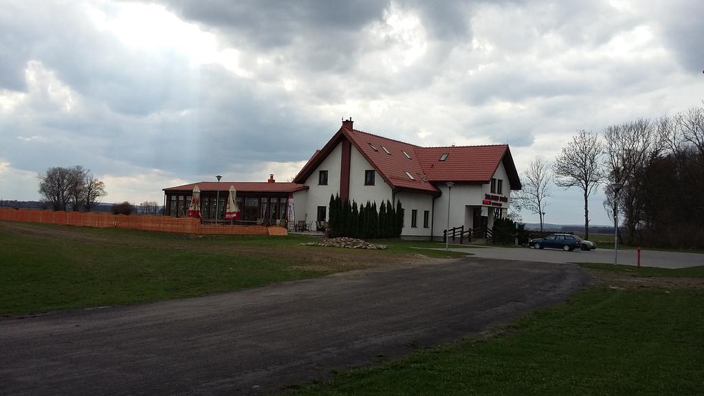 Pawlakowa Zagroda Hotel Grabiny-Zameczek Exterior foto