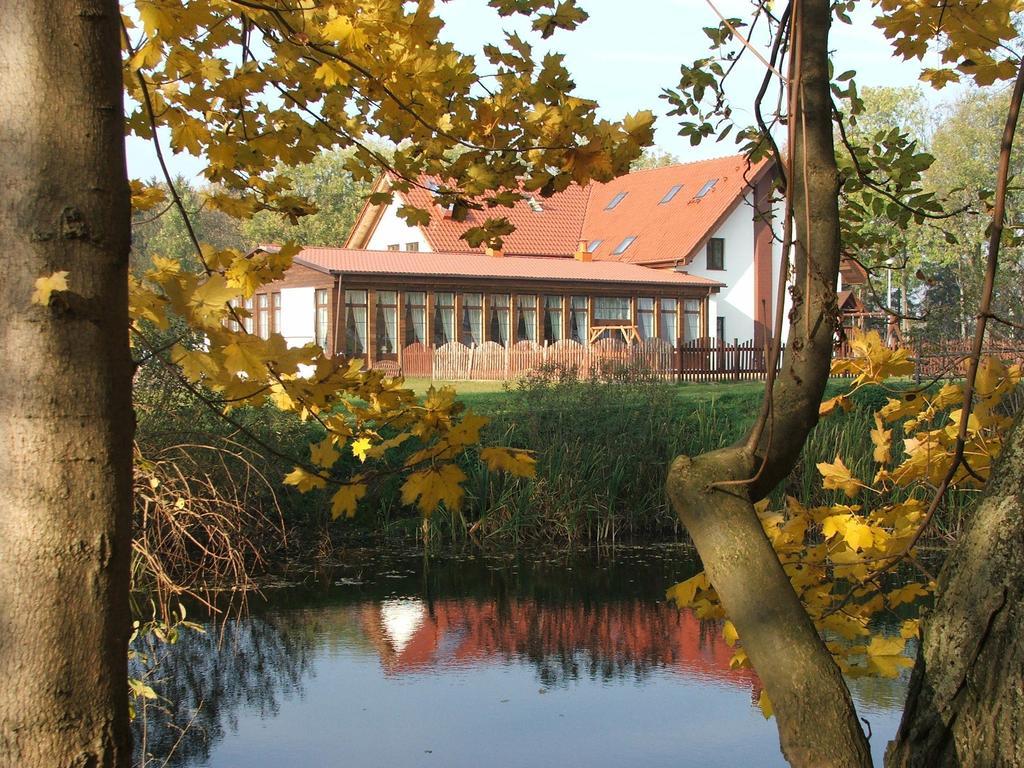 Pawlakowa Zagroda Hotel Grabiny-Zameczek Exterior foto